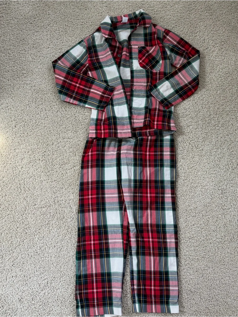 Old Navy Red and Green Plaid Kids Christmas Pajama Set size small